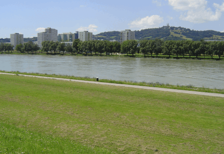 Blick �ber die Donau Richtung Urfahr