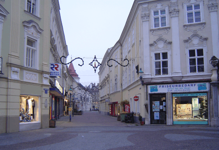 Linzerstra�e vom Riemerplatz aus gesehen