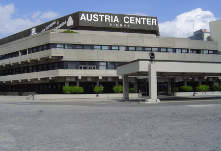 Im Austriacenter ist immer der Ball der Ober�sterreicher.