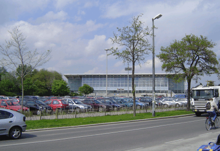 Direkt neben der U-Bahnstation ist die Heimat der Vienna Capitals...