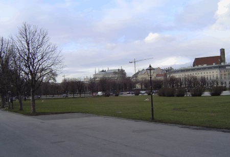 Blick �ber Heldenplatz zu Bundeskanzleramt