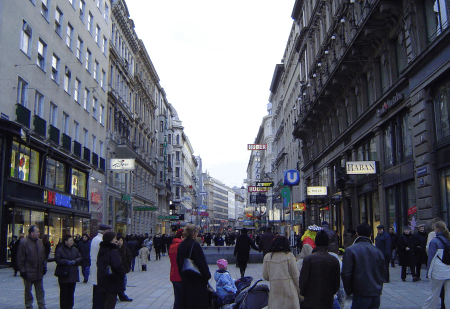 Blick in die K�rntnerstra�e, stadtausw�rts