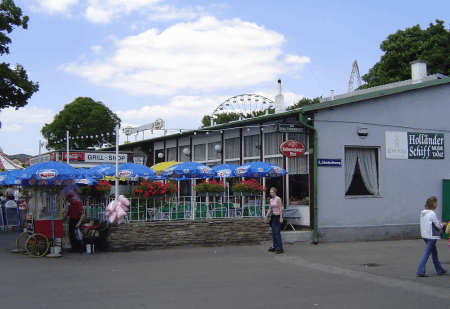 Im Holl�nder-Schiff ist der Bauernschmaus (sehr g�nstig!) zu empfehlen. Dazu ein gepflegtes Zipfer vom Fass...