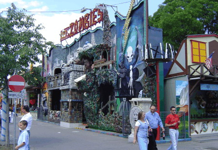 Hier muss man zu Fu� durchgehen!